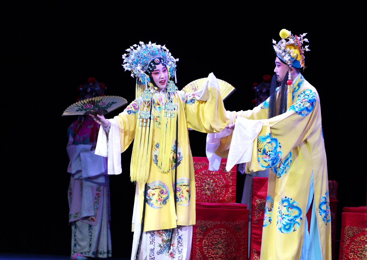 江苏省昆剧院演出【长生殿】杨贵妃由单雯扮演