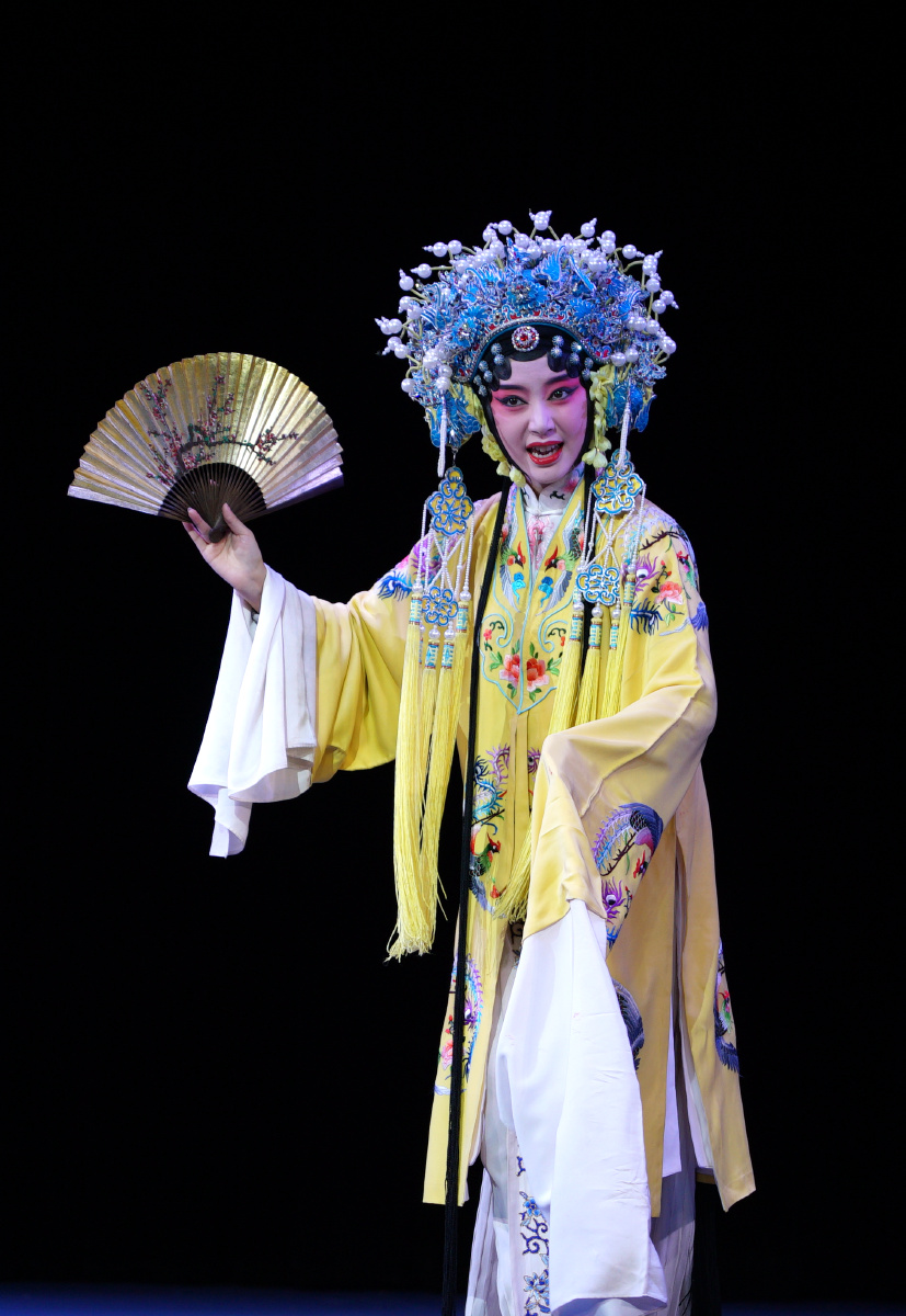 江苏省昆剧院演出【长生殿】杨贵妃由单雯扮演