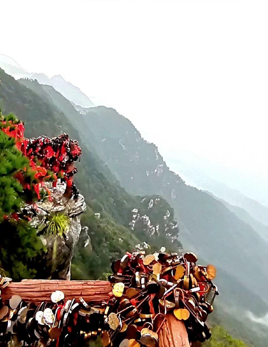 国泰民安花好月圆