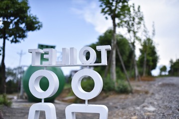 001