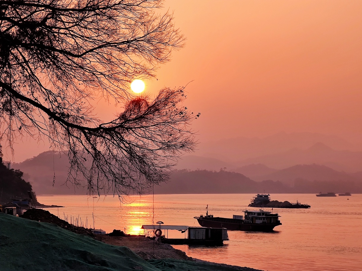 肇庆云浮交界处西江日落美景