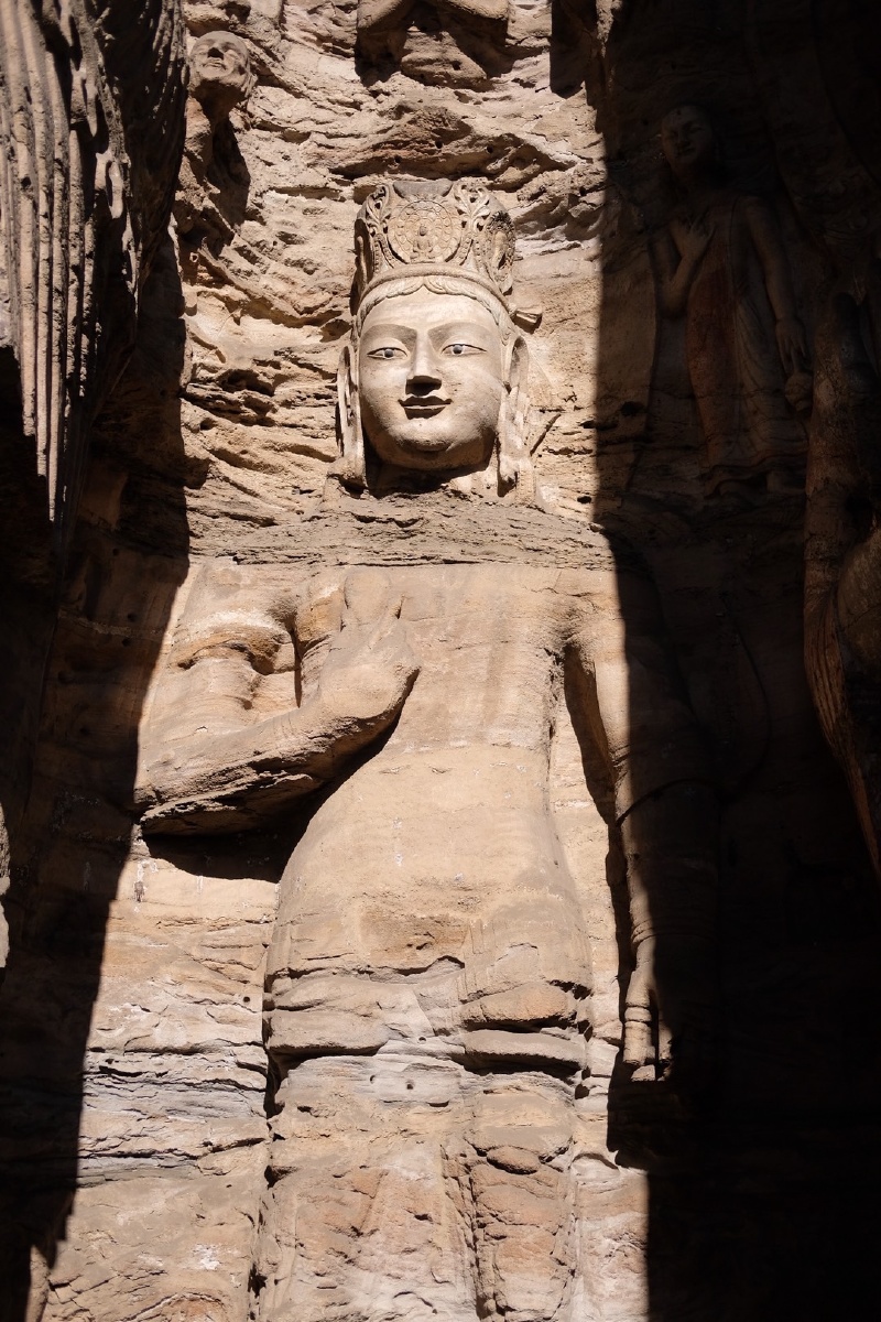 2020年10月17日山西大同市云冈石窟拍佛像