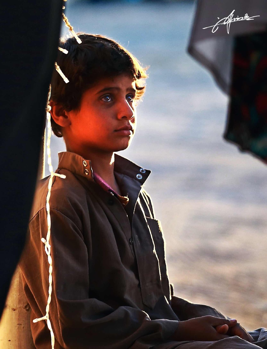 忧郁的少年 - 小黑007 - 图虫