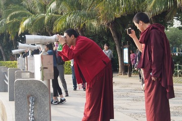看世界