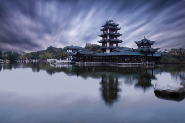 天王盖地虎,宝塔镇河妖