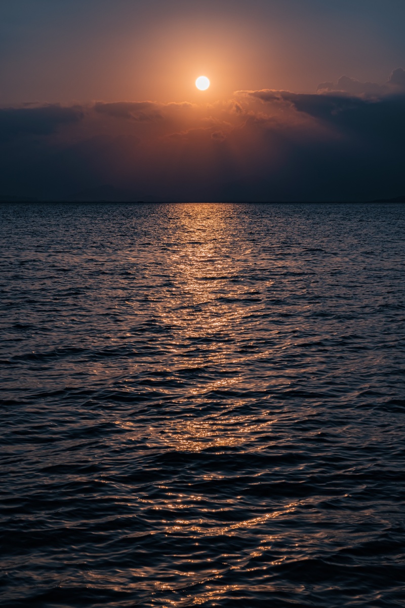 晨曦微露恬淡宁静