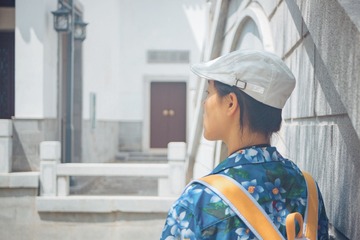 001