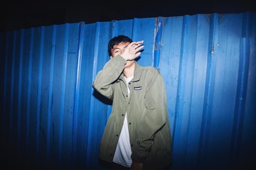 001