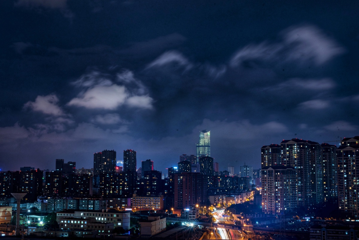 黑夜的眼睛