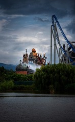 725636