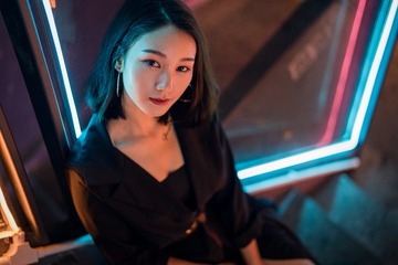001
