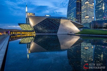 珠江边的“灵石”