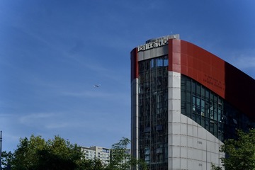 D50A04DF-3FD1-41DE-B684-C956DD7F7CED/L0/001