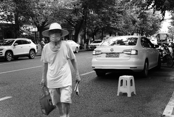 CCC8B7EF-A368-4388-9C11-F05297D46D4C/L0/001