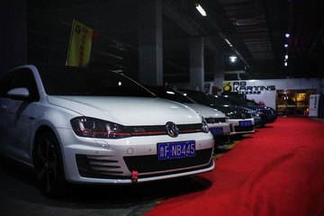 407629