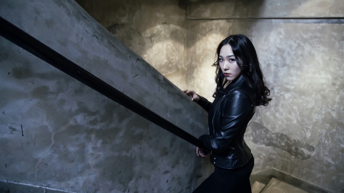 缺把枪的女特工