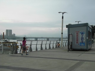 10_R0010011