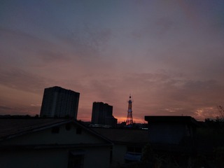 398574