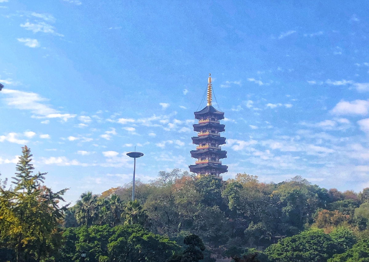 1/112风光爱好者今日天空绝了#宝塔山城市我的街头探索纪实手机还没有