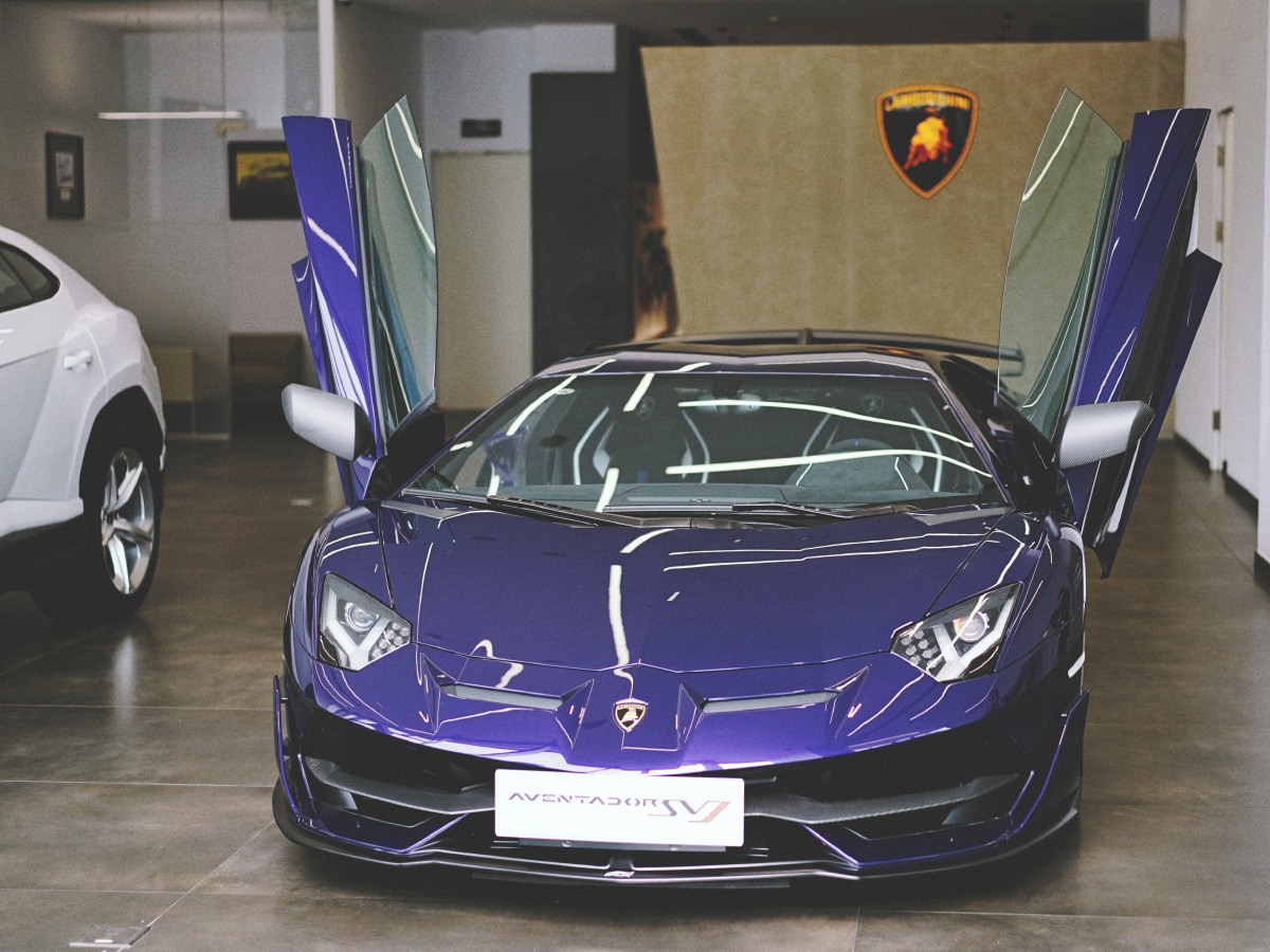 实拍兰博基尼大牛svj