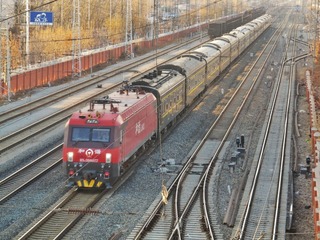 383628