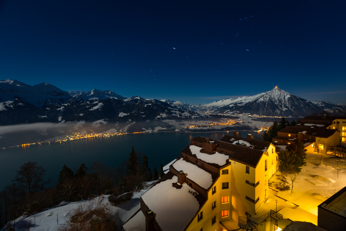 因特拉肯的晚上