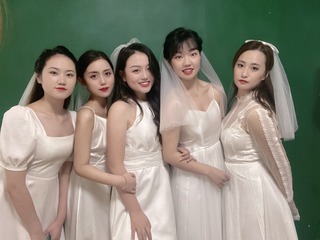 1704974