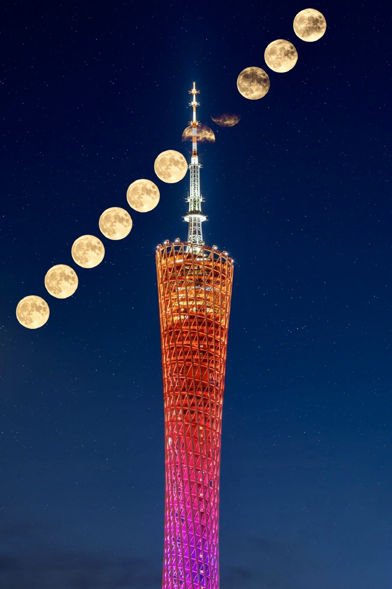 月圆升起的广州塔