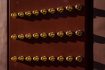 001