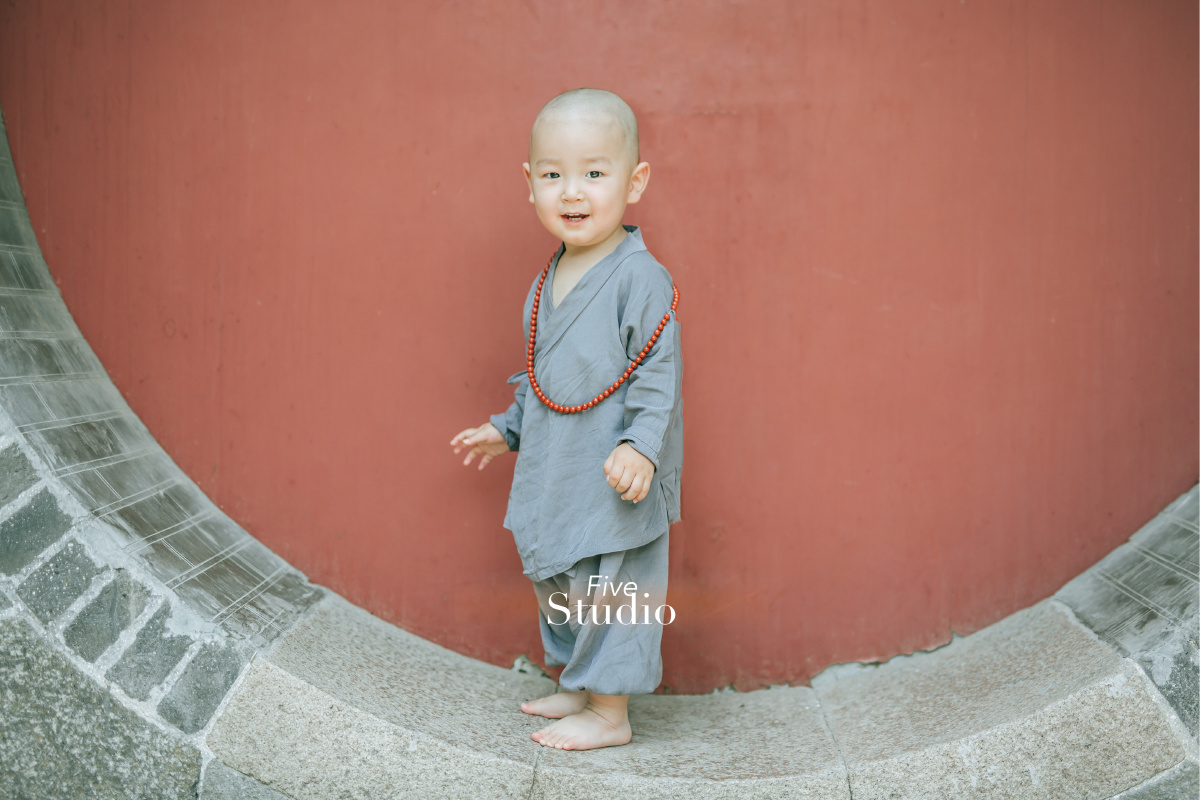 小和尚下山去化斋~