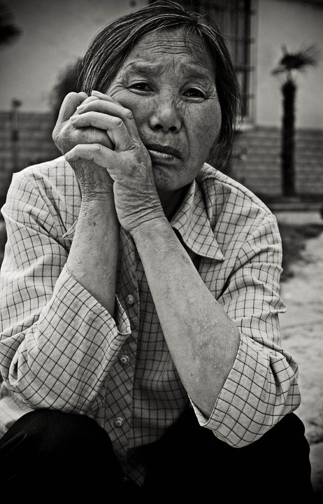 愁苦的女人 br />