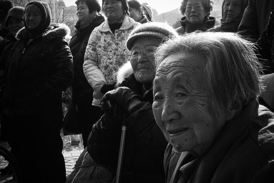 红歌会上的观众<br />
观众比红歌更加有吸引力。。。