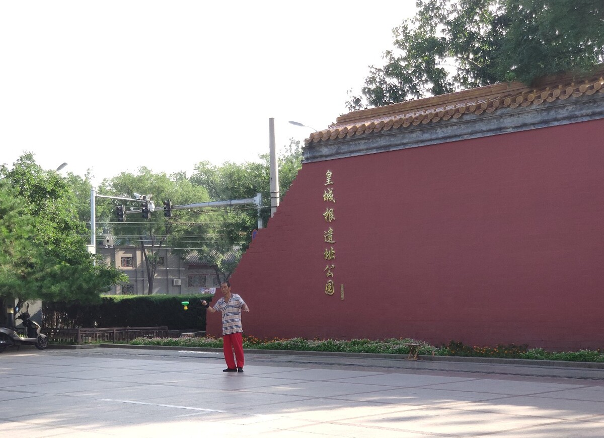 南京是个大工地<br />
