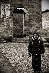 流坑少年