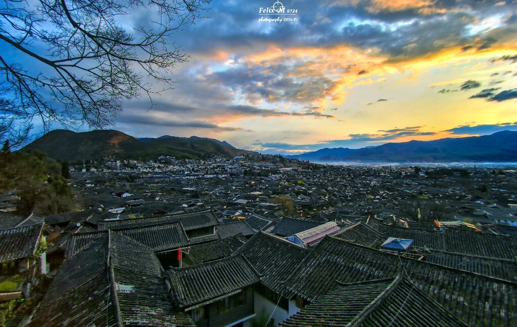 黄昏的大理古镇