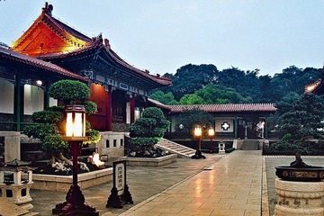 刚亮灯