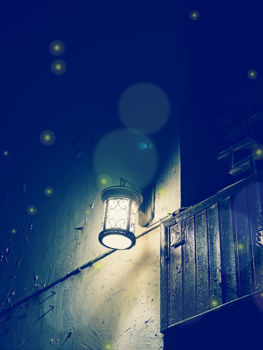 夏天的古镇如果有萤火虫见过夏天的古镇见过夜色的古镇那你见过凌晨一