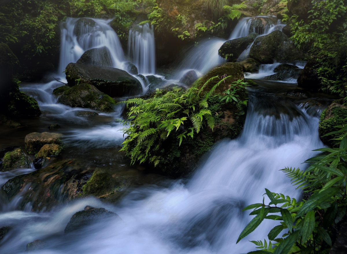 河流小瀑布    打开微信,使用"扫一扫"即可将网页分享之朋友圈 转发到