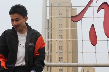 001
