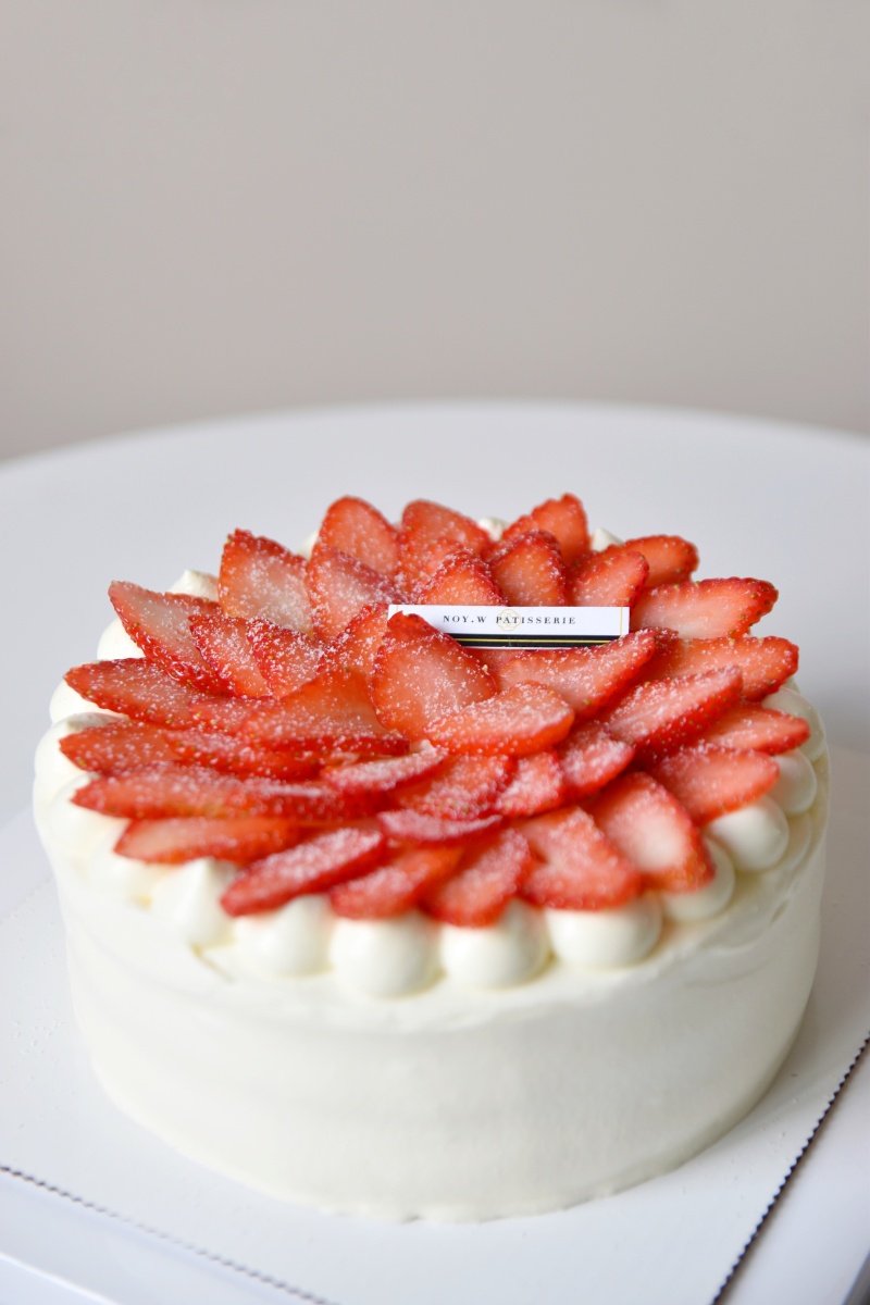 草莓鲜奶油蛋糕