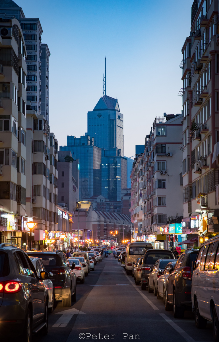 大城小巷华灯初上