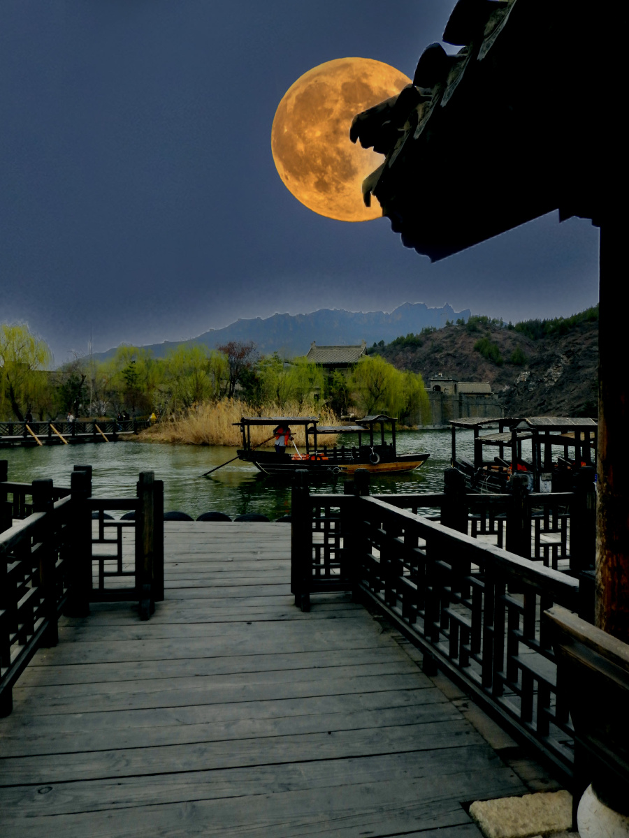 月色水乡