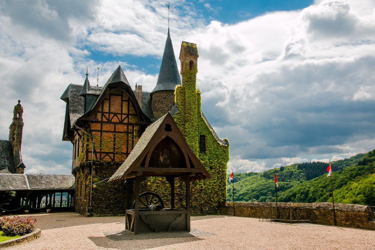 德国古堡之上别有洞天