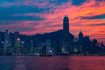 那年的维多利亚港红了半边天~