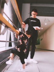 001