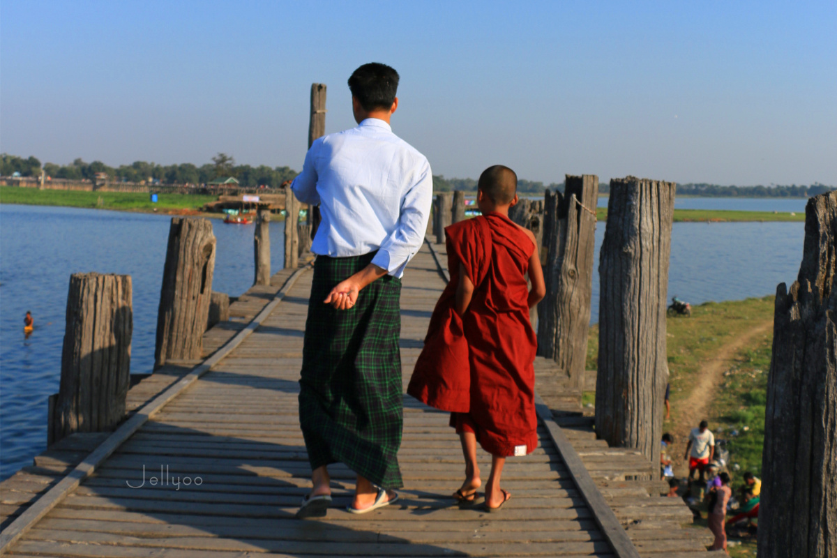 缅甸男子穿的纱笼