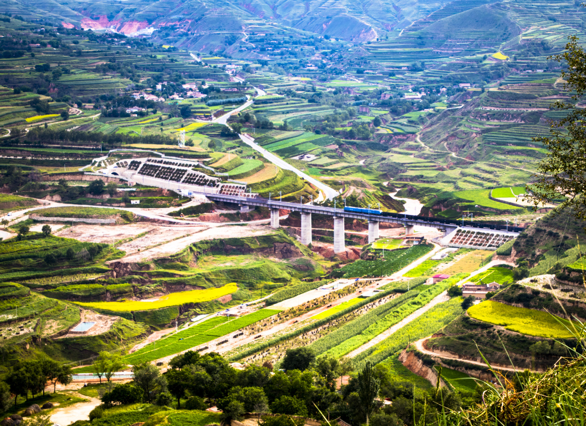 胡麻岭(兰渝铁路施工最难的地方) - 唯美视界