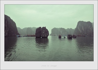 越南下龙湾景色7--斗鸡石