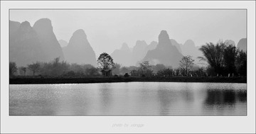 水墨明仕