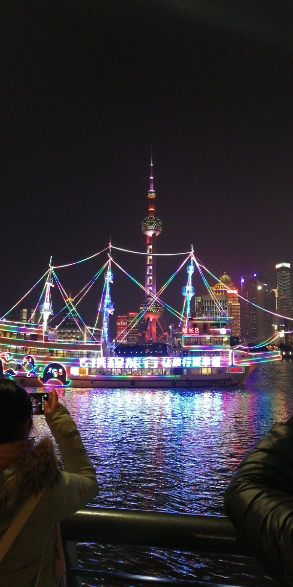 夜游上海滩美景